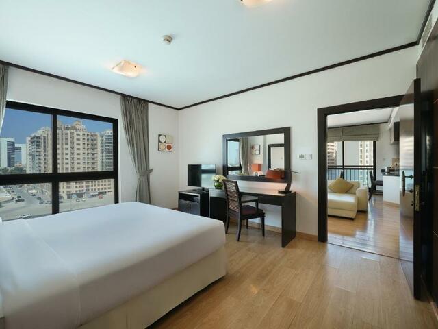 фото Park Apartments Dubai, An Edge by Rotana Hotel изображение №22