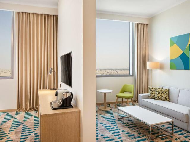 фотографии отеля Holiday Inn & Suites Dubai Science Park, an IHG Hotel изображение №39