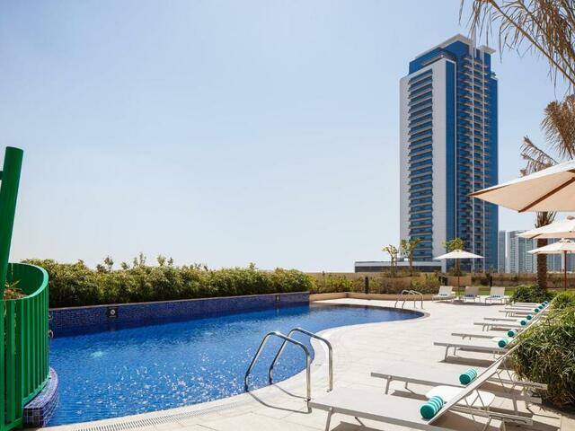 фото Holiday Inn & Suites Dubai Science Park, an IHG Hotel изображение №30