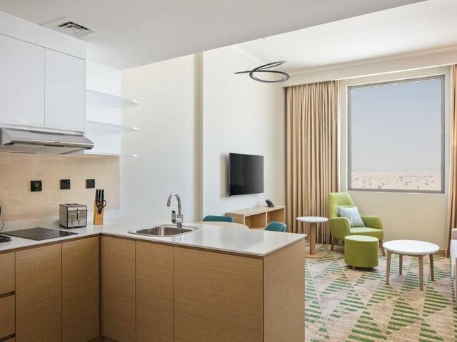 фото Holiday Inn & Suites Dubai Science Park, an IHG Hotel изображение №26