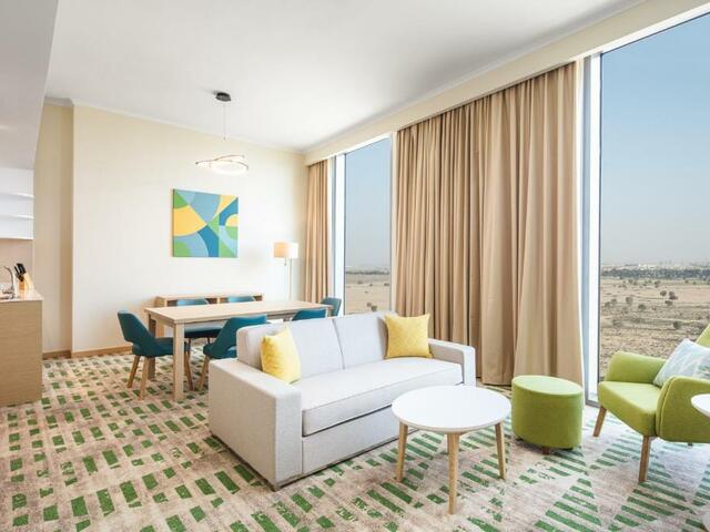 фотографии отеля Holiday Inn & Suites Dubai Science Park, an IHG Hotel изображение №19
