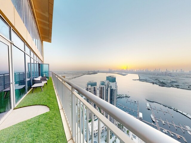 фотографии 4 Maid Penthouse Panoramic Views In Dubai Creek Harbour изображение №12