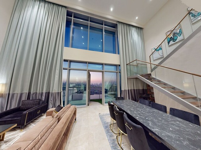 фото отеля 4 Maid Penthouse Panoramic Views In Dubai Creek Harbour изображение №9