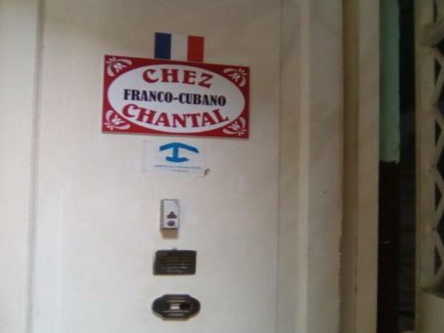 фотографии отеля Hostal Chez Chantal изображение №3