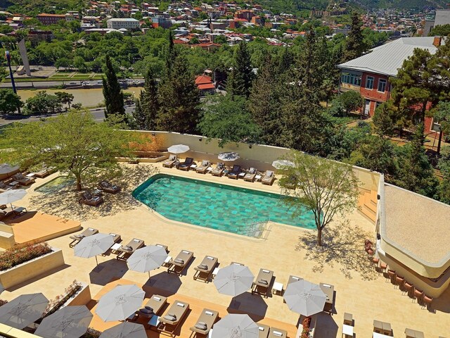 фото отеля Sheraton Grand Tbilisi Metechi Palace изображение №1