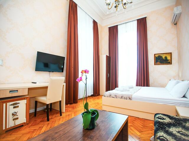фото отеля Руставели (Rustaveli) изображение №25
