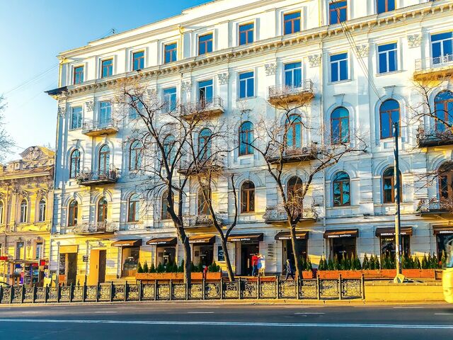 фото отеля Руставели (Rustaveli) изображение №1