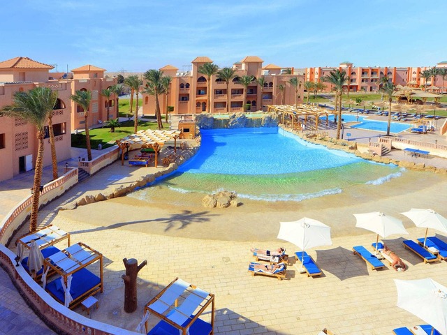 фото отеля Pickalbatros Aqua Blu Resort - Hurghada (ex. Sea World Resort) изображение №1