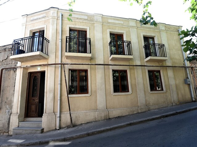 фото отеля New House Iin Old Tbilisi (Або Тбилели, 7) изображение №1