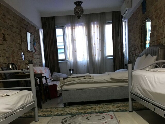 фотографии отеля Istanbul Hotel & Guesthouse изображение №7