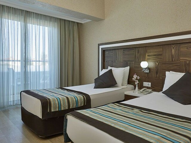фото отеля Jura Hotels Kemer Resort (ex. Royal Towers Kiris; Palmet Resort Kiris; Royal Roxy Resort) изображение №37