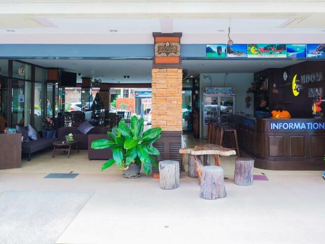 фото отеля Patong Moon Inn изображение №1