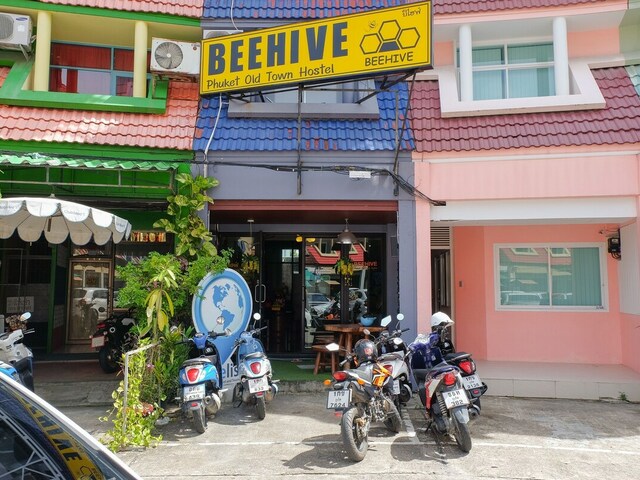 фото Beehive Phuket Old Town изображение №22