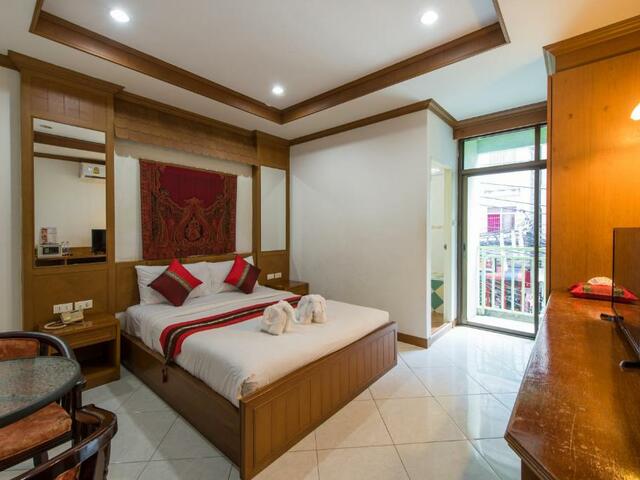 фотографии отеля Magnific Guesthouse Patong изображение №19