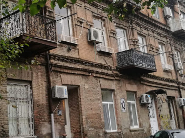 фото отеля Old Tbilisi Historical Apartments изображение №1