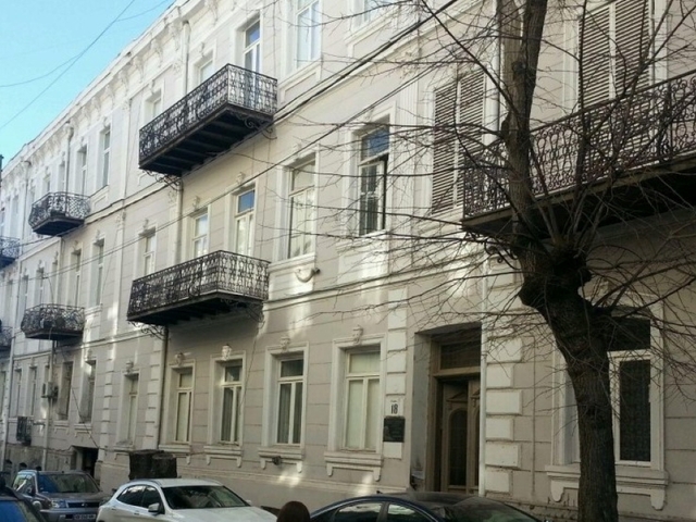 фото отеля Уютные Апартаменты В Старом Тбилиси (Галактиона Табидзе, 18) изображение №1