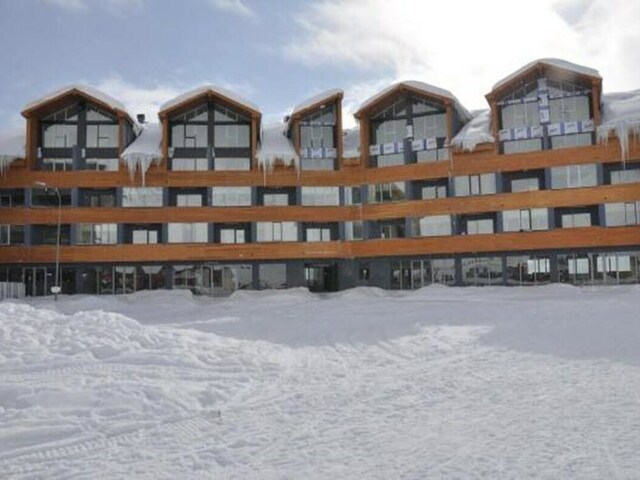 фото отеля New Gudauri Block 4 Ski4Life (Нью Гудаури Блок 4 Ски4Лайф) изображение №1