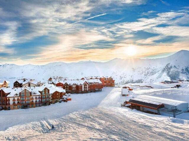 фото отеля Beautiful Loft In Ski Resort (Красивый Лофт На Горнолыжном Курорте) изображение №9