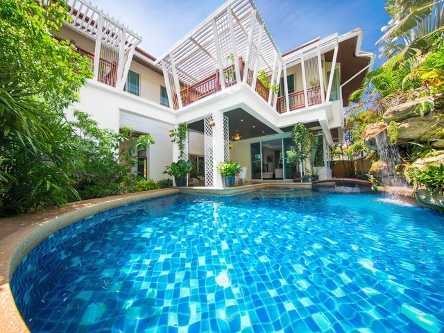 фото отеля PARADISE Pool Villa Pattaya In Tropicana Village изображение №1