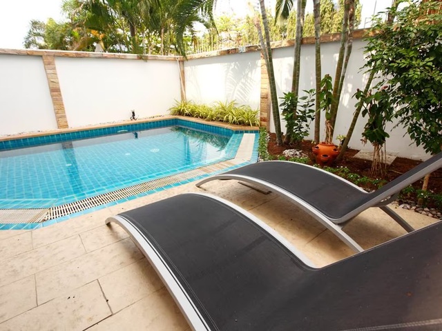 фото отеля Wongamat Pool Villas By Pattaya Sunny Rentals изображение №1