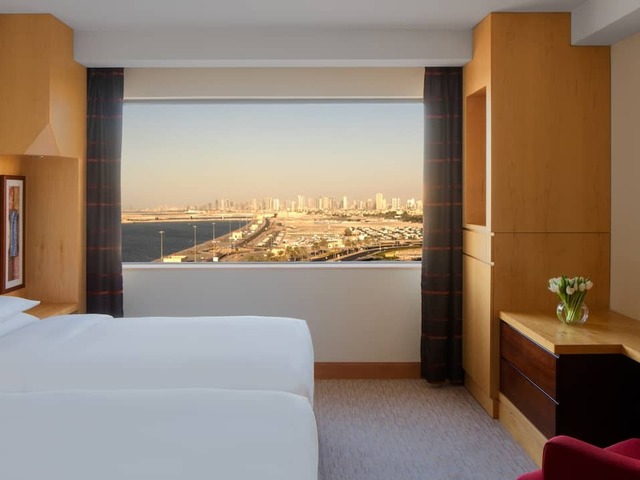 фото Hyatt Regency Dubai изображение №2
