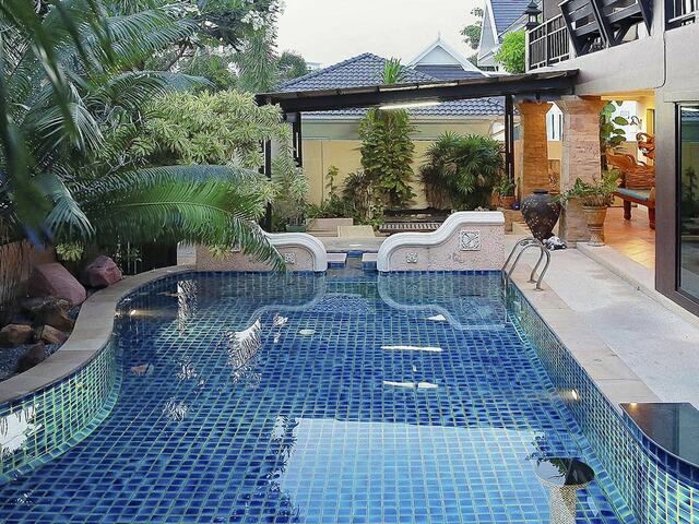 фотографии отеля Natcha Pool Villa Pattaya изображение №43