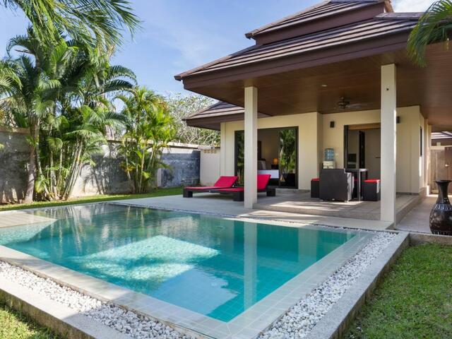 фото отеля Phuket Pool Residence изображение №1