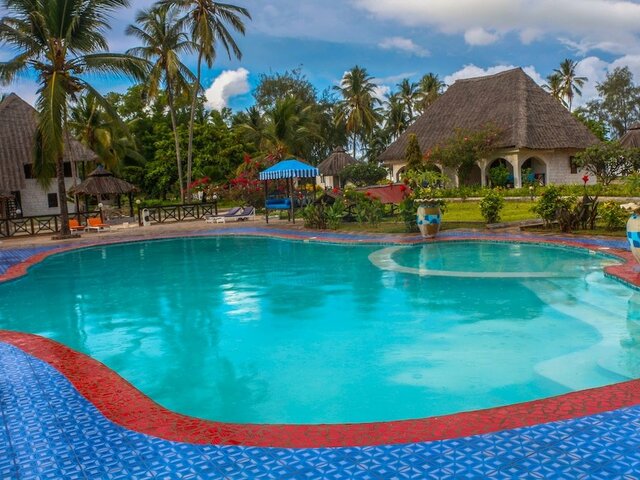 фото отеля Golden Clove Beach Resort (ex. Tamarind Beach) изображение №1