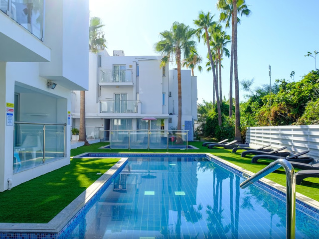 фото отеля Sanders Rio Gardens - Adorable 1-bedroom Apartment With Shared Pool And Balcony изображение №1