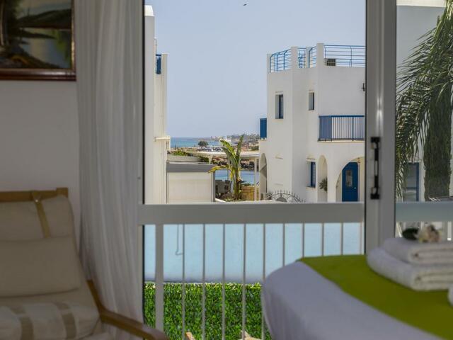фото отеля Asteria Villa By The Sea изображение №21