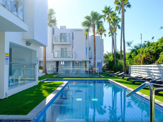 фото отеля Sanders Rio Gardens - Charming 1-bedroom Apartment With Shared Pool & Balcony изображение №21