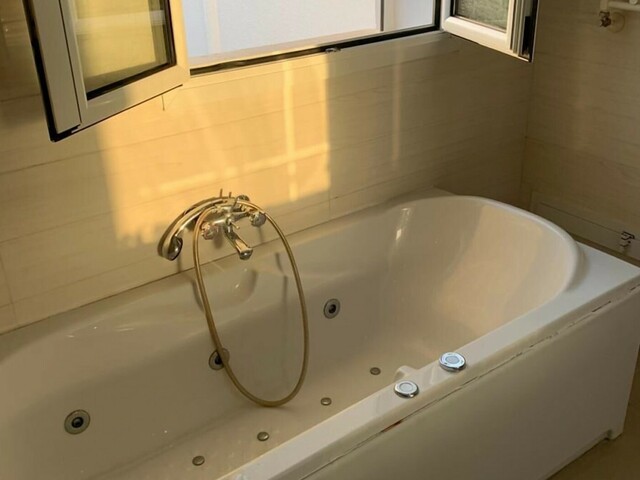 фото отеля Airbetter - Luxurious 5 Bed Villa & Studio Patricia With Pool изображение №89