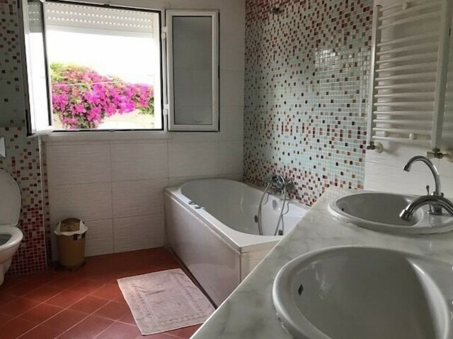 фото отеля Airbetter - Luxurious 5 Bed Villa & Studio Patricia With Pool изображение №5
