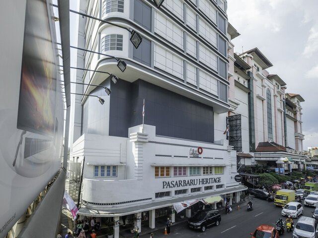 фото отеля Super OYO Collection O 22 Hotel Pasar Baru Heritage изображение №1