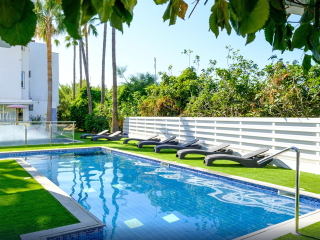 фотографии отеля Sanders Rio Gardens - Cute 1-bedroom Apartment With Shared Pool & Balcony изображение №7