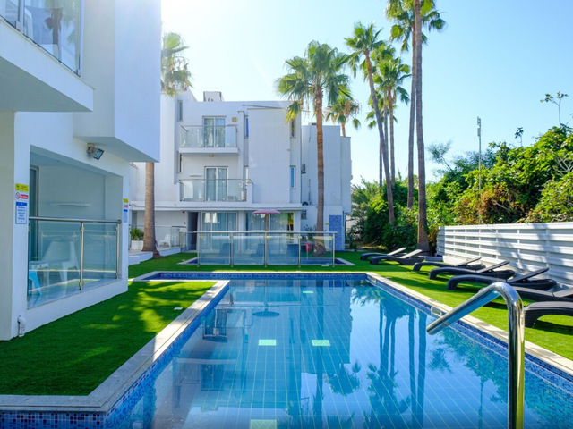 фотографии отеля Sanders Rio Gardens - Cute 1-bedroom Apartment With Shared Pool And Balcony изображение №11