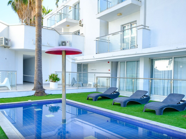 фото отеля Sanders Rio Gardens - Ideal Studio With Shared Pool And Terrace изображение №1