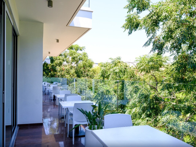 фотографии отеля Sanders Rio Gardens - Snug 1-bedroom Apartment With Shared Pool And Balcony изображение №3