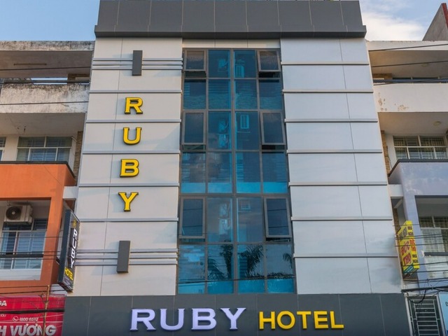 фотографии отеля OYO 186 Ruby Hotel изображение №3