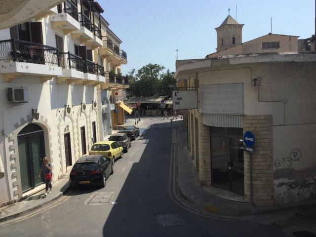 фото отеля Charming 1-bed Apartment In Larnaca изображение №1