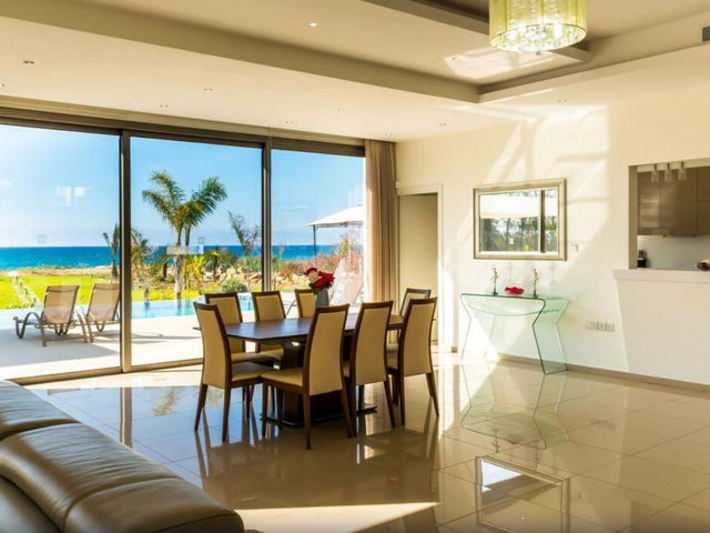 фотографии отеля Eastmed Villas Paphos Limni Beach Villa Beachfront Four Bedroom Luxury Villa изображение №27