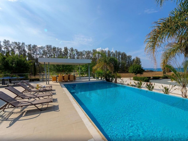 фото Eastmed Villas Paphos Limni Beach Villa Beachfront Four Bedroom Luxury Villa изображение №22