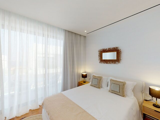 фото отеля Sanders Konnos Bay Cleo - Amazing 4-Bedroom Villa With A Side Sea View изображение №17