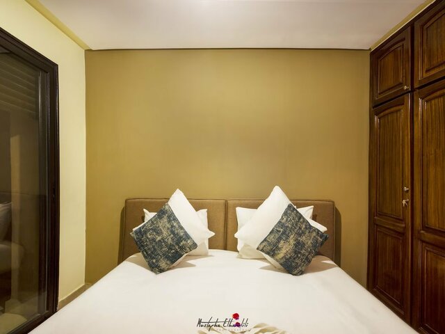 фотографии отеля Malaya Suites & Villas изображение №7