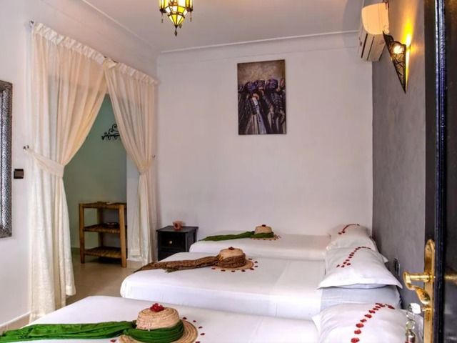 фотографии отеля Riad Hotel El Kennaria изображение №19