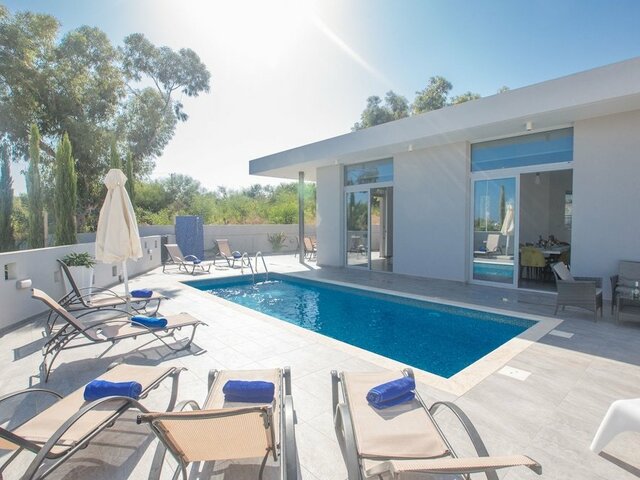 фото отеля Prpo490a, Stunning 5Bdr Protaras Villa With Pool, Close To The Beach изображение №5