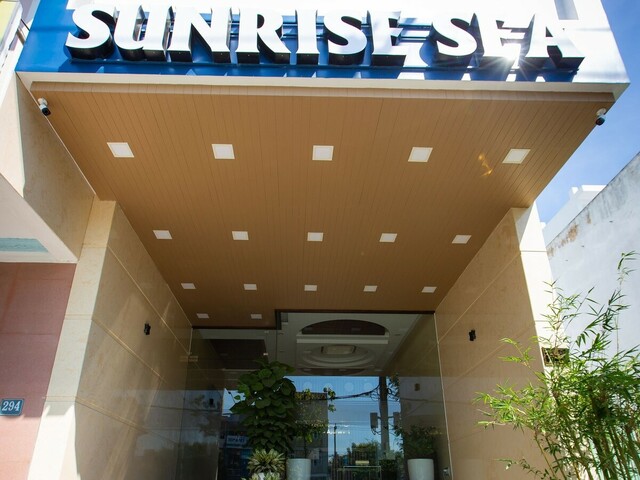 фото отеля Sunrise Sea Hotel & Apartment изображение №33