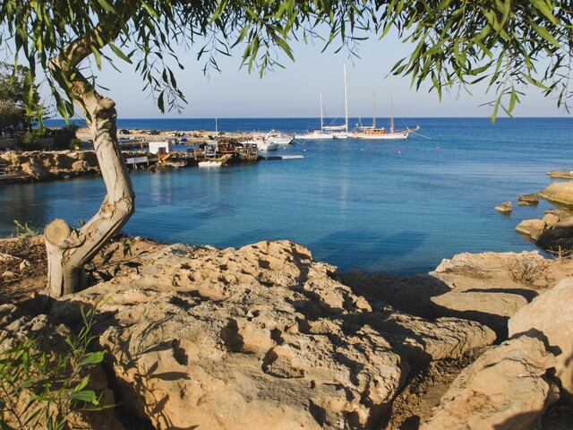 фото Sanders Konnos Bay Erato - Beautiful 4-Bdr Villa With Side Sea View изображение №18