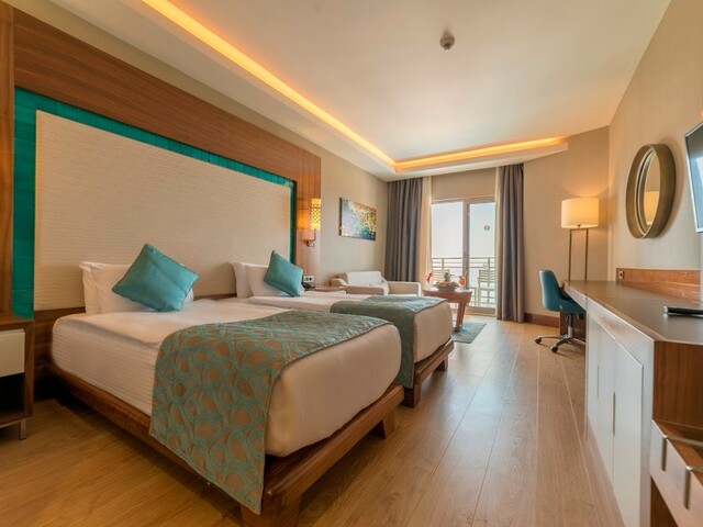 фотографии отеля Ramada Resort by Wyndham Kusadasi & Golf изображение №3