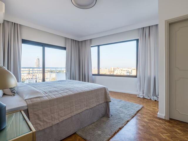 фотографии Sanders Coral Court Penthouse - Cute 3-Bedroom Apartment With Balcony изображение №20